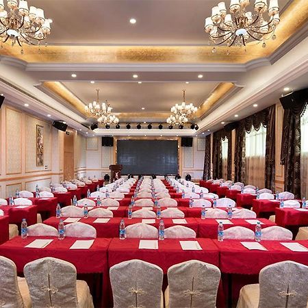 Vienna Hotel Dongguan Hengli Zhongshan Road エクステリア 写真