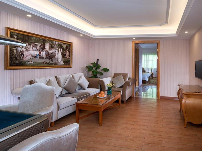 Vienna Hotel Dongguan Hengli Zhongshan Road エクステリア 写真